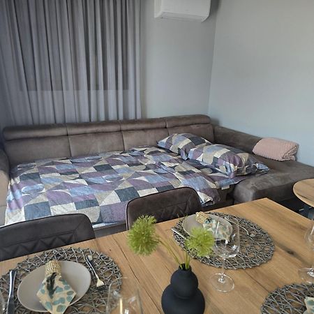 Luxury City Centre Appartment Iva Sliven Bagian luar foto