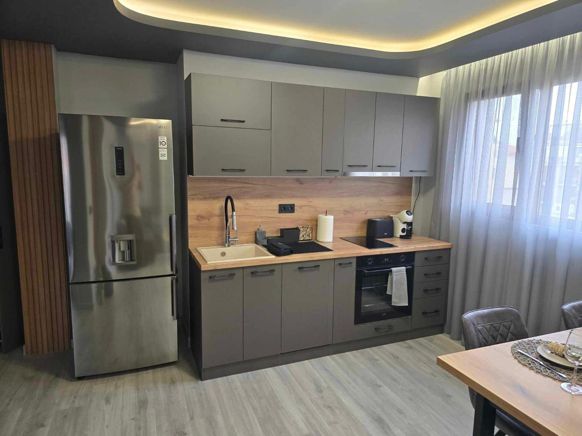 Luxury City Centre Appartment Iva Sliven Bagian luar foto