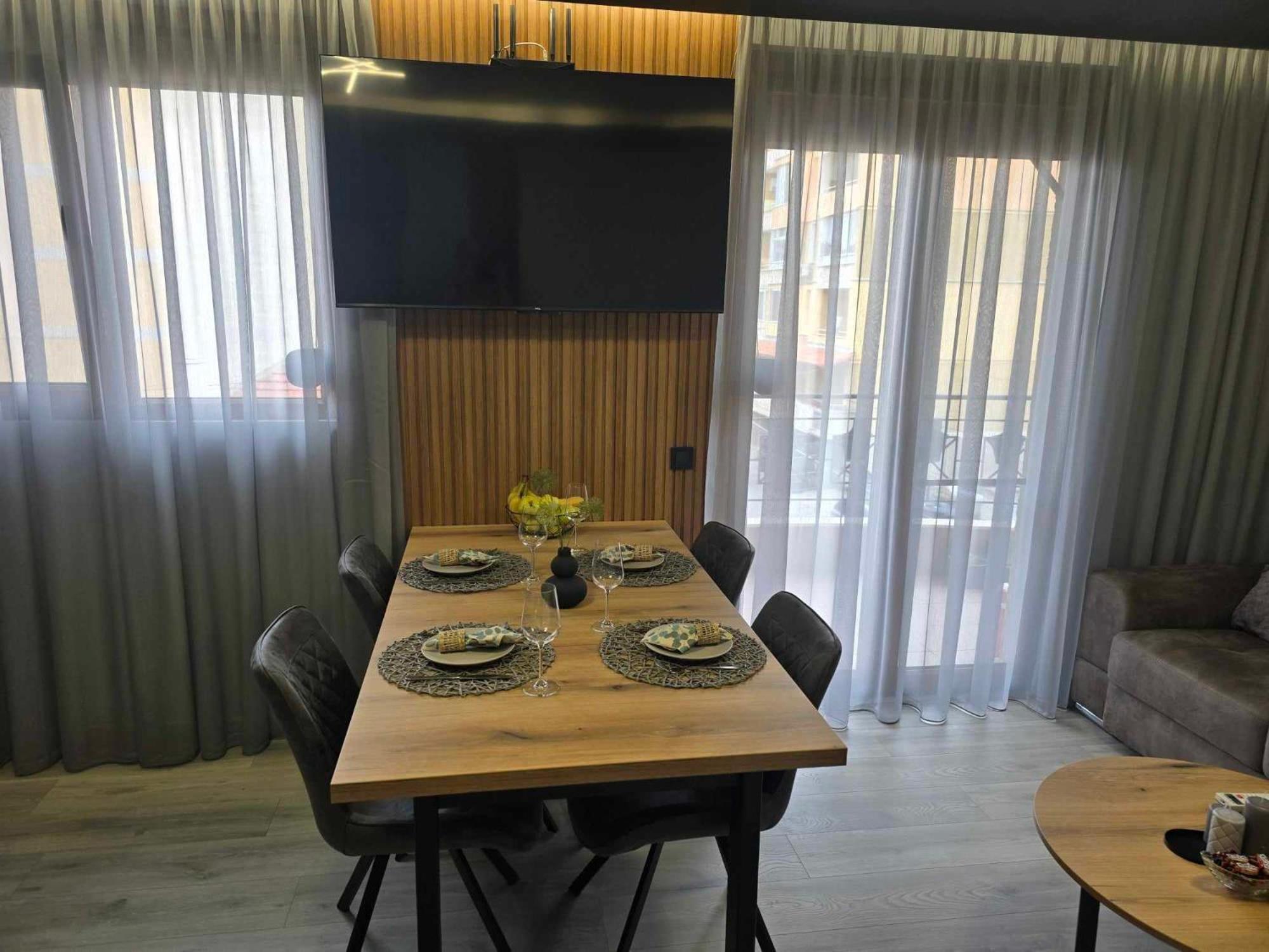 Luxury City Centre Appartment Iva Sliven Bagian luar foto